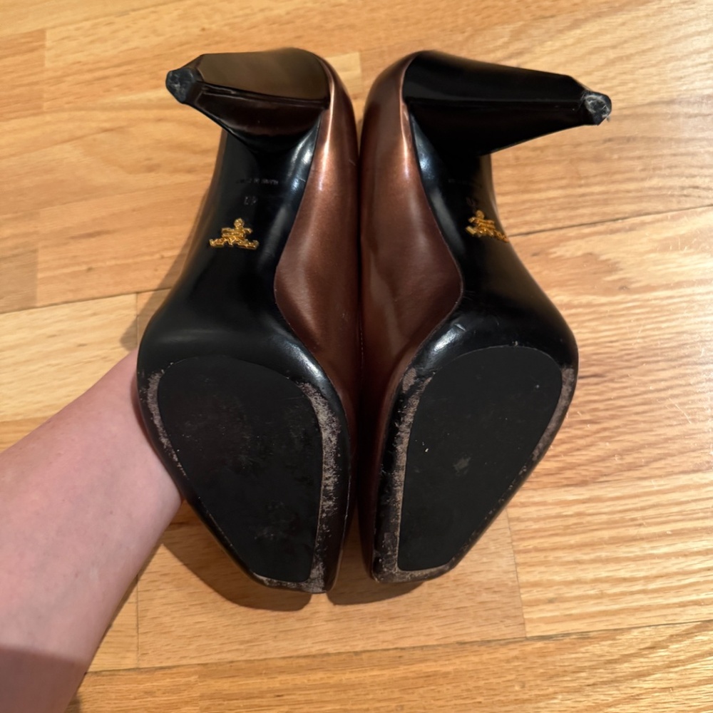 Prada bronze leather heels - Picture 4 of 9
